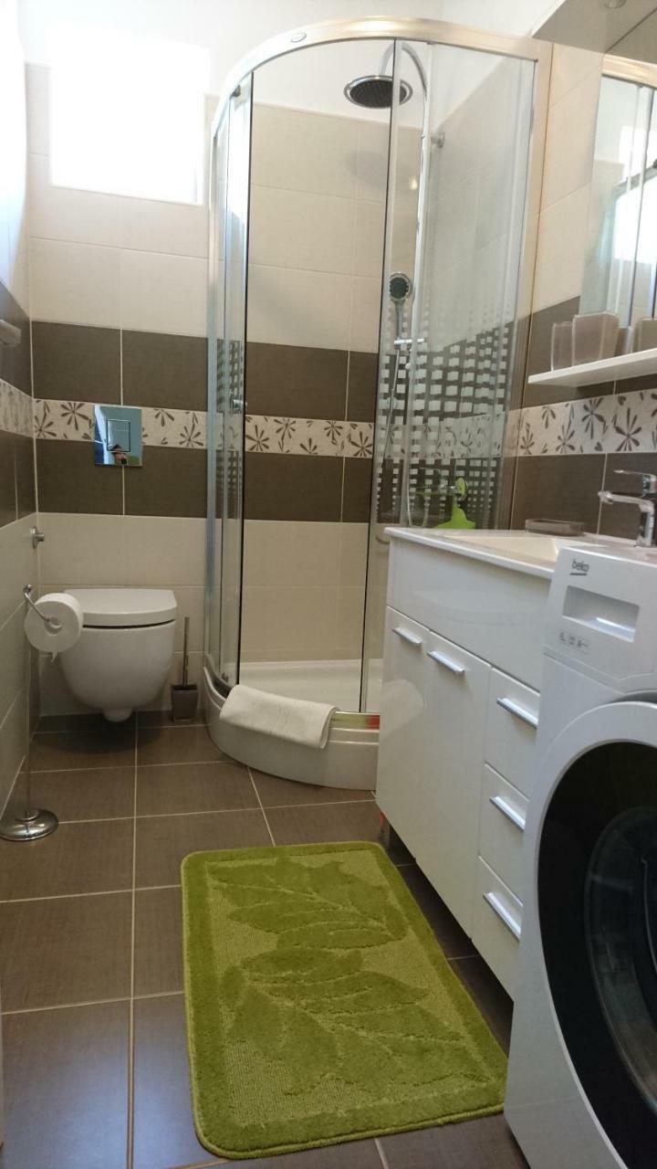 Appartement Ela Cres Extérieur photo
